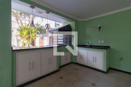 Casa de condomínio à venda com 195m², 3 quartos e 2 vagasChurrasqueira