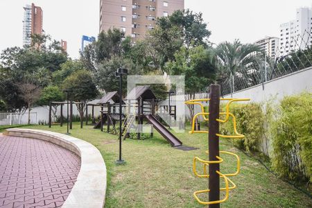 Apartamento à venda com 173m², 4 quartos e 3 vagas Apartamento à venda com 173m², 4 quartos e 3 vagasPlayground