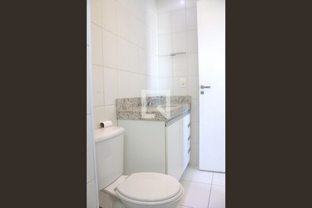 Apartamento à venda com 87m², 2 quartos e 2 vagas Apartamento à venda com 87m², 2 quartos e 2 vagasBanheiro da Suíte 1