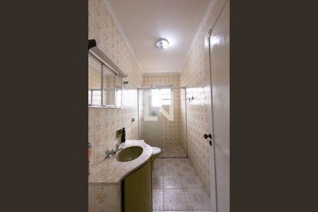 Casa à venda com 240m², 3 quartos e 5 vagasBanheiro quarto 3