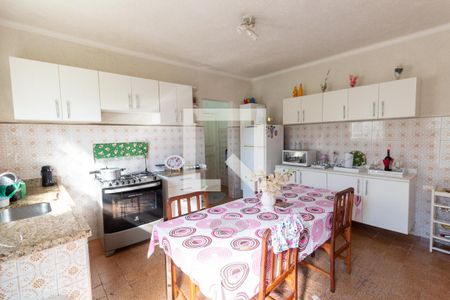 Casa à venda com 280m², 3 quartos e 3 vagasCozinha 2