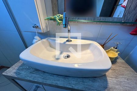 Casa à venda com 267m², 3 quartos e 2 vagasBanheiro