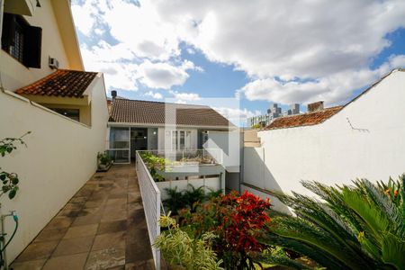 Casa à venda com 227m², 3 quartos e 4 vagasFachada
