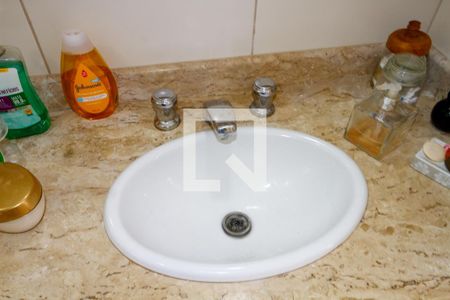 Casa à venda com 227m², 3 quartos e 4 vagasBanheiro da Suíte