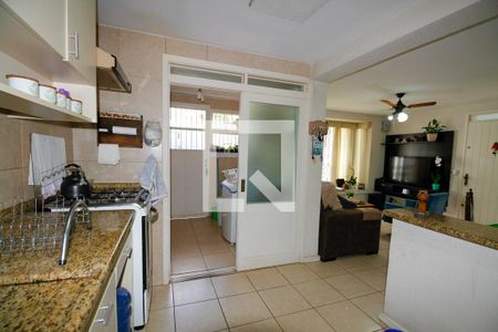 Casa à venda com 227m², 3 quartos e 4 vagasCozinha