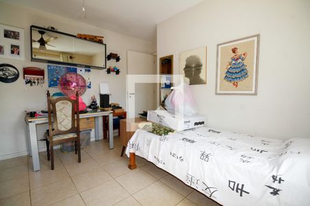 Casa à venda com 227m², 3 quartos e 4 vagasQuarto 2