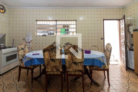 Casa à venda com 150m², 3 quartos e 2 vagas Casa à venda com 150m², 3 quartos e 2 vagasCozinha