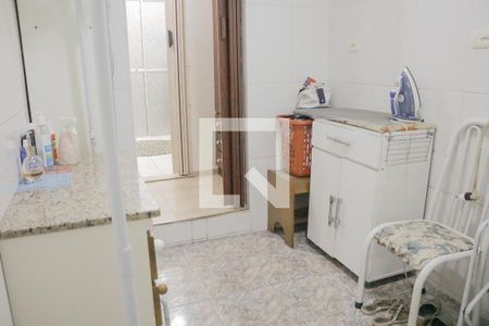 Casa à venda com 124m², 5 quartos e 2 vagas Casa à venda com 124m², 5 quartos e 2 vagasÁrea de Serviço