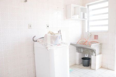 Casa à venda com 124m², 5 quartos e 2 vagas Casa à venda com 124m², 5 quartos e 2 vagasÁrea de Serviço