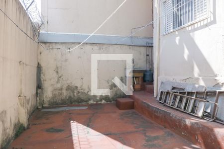 Casa à venda com 124m², 5 quartos e 2 vagas Casa à venda com 124m², 5 quartos e 2 vagasQuintal