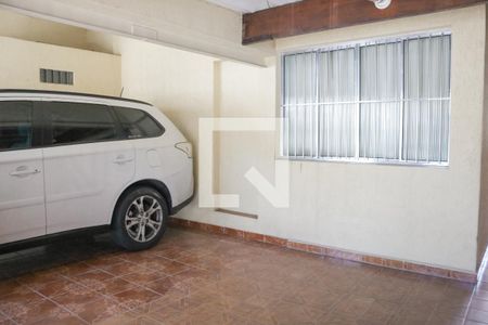 Casa à venda com 124m², 5 quartos e 2 vagas Casa à venda com 124m², 5 quartos e 2 vagasGaragem
