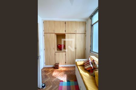 Quarto 1 de apartamento para alugar com 2 quartos, 90m² em Copacabana, Rio de Janeiro