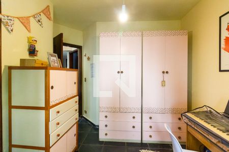 Casa à venda com 249m², 4 quartos e 3 vagas Casa à venda com 249m², 4 quartos e 3 vagasQuarto 3 - Suíte