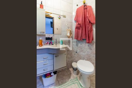Casa à venda com 249m², 4 quartos e 3 vagas Casa à venda com 249m², 4 quartos e 3 vagasBanheiro da Suíte 2