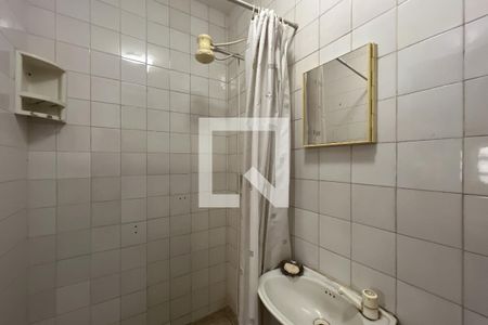 Casa à venda com 250m², 3 quartos e 2 vagasBanheiro de Serviço