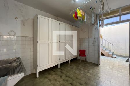 Casa à venda com 250m², 3 quartos e 2 vagasÁrea de Serviço