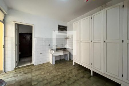 Casa à venda com 250m², 3 quartos e 2 vagasÁrea de Serviço