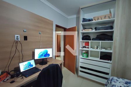 Casa à venda com 300m², 5 quartos e 8 vagasQuarto 3