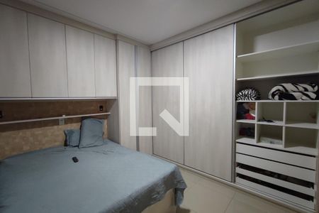 Casa à venda com 300m², 5 quartos e 8 vagasQuarto 2