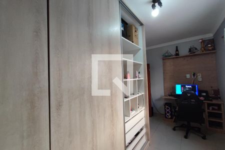 Casa à venda com 300m², 5 quartos e 8 vagasQuarto 4