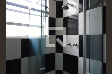 Apartamento à venda com 100m², 2 quartos e sem vagaBanheiro