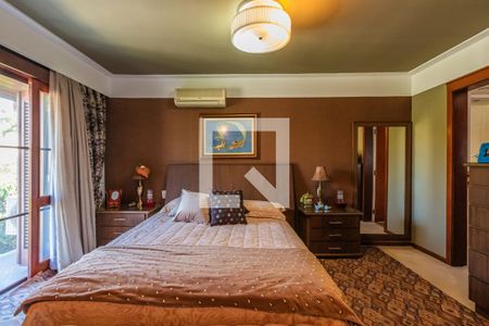 Casa de condomínio à venda com 800m², 4 quartos e 6 vagas Casa de condomínio à venda com 800m², 4 quartos e 6 vagasSuíte 1