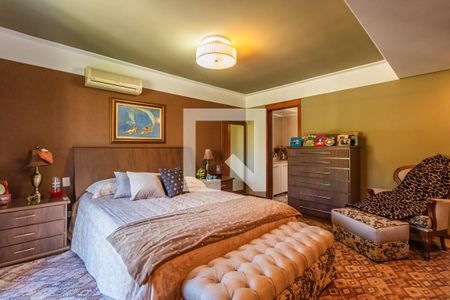 Casa de condomínio à venda com 800m², 4 quartos e 6 vagas Casa de condomínio à venda com 800m², 4 quartos e 6 vagasSuíte 1