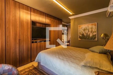 Casa de condomínio à venda com 800m², 4 quartos e 6 vagas Casa de condomínio à venda com 800m², 4 quartos e 6 vagasSuíte 2