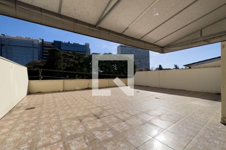 Apartamento à venda com 150m², 2 quartos e 1 vagaTerraço