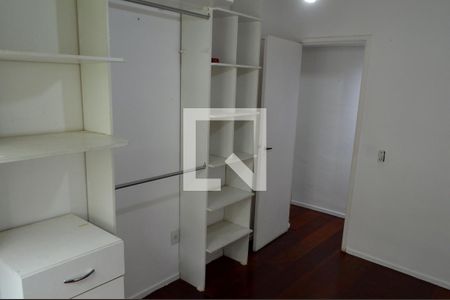 Quarto 2 de apartamento para alugar com 2 quartos, 62m² em Taquara, Rio de Janeiro