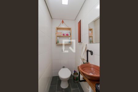 Casa à venda com 110m², 3 quartos e sem vaga Casa à venda com 110m², 3 quartos e sem vagaBanheiro de Serviço