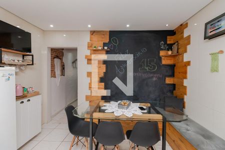 Casa à venda com 110m², 3 quartos e sem vaga Casa à venda com 110m², 3 quartos e sem vagaCozinha