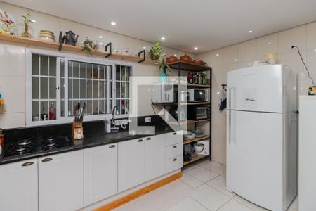 Casa à venda com 110m², 3 quartos e sem vaga Casa à venda com 110m², 3 quartos e sem vagaCozinha