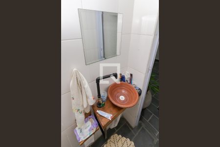 Casa à venda com 110m², 3 quartos e sem vaga Casa à venda com 110m², 3 quartos e sem vagaBanheiro de Serviço