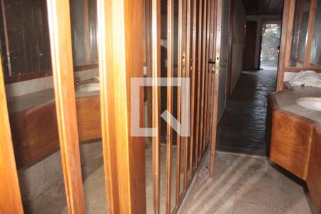 Casa à venda com 650m², 4 quartos e 4 vagasBanheiro