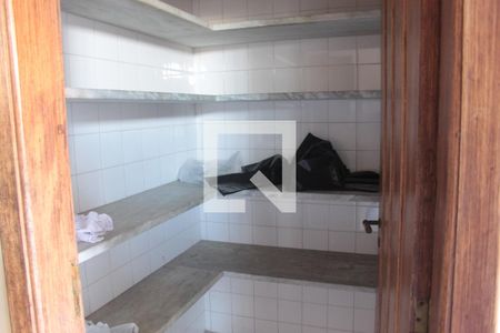 Casa à venda com 650m², 4 quartos e 4 vagasDespensa