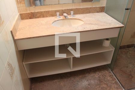 Casa à venda com 650m², 4 quartos e 4 vagasBanheiro