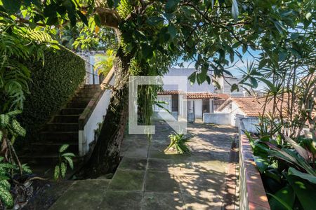 Casa à venda com 480m², 4 quartos e 2 vagasCanil
