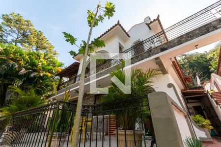 Casa à venda com 480m², 4 quartos e 2 vagasQuintal