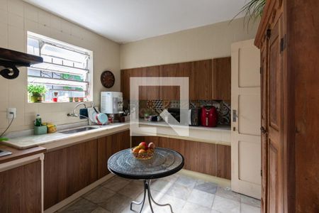 Casa à venda com 480m², 4 quartos e 2 vagasCozinha  2 (segundo andar)