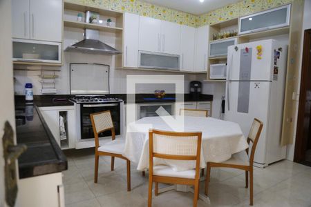 Casa à venda com 350m², 3 quartos e sem vagaCozinha