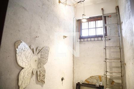 Casa à venda com 350m², 3 quartos e sem vagaBanheiro da Garagem