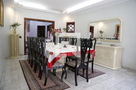 Casa à venda com 350m², 3 quartos e sem vagaSala de Jantar