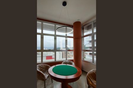 Apartamento para alugar com 105m², 2 quartos e 2 vagas Apartamento para alugar com 105m², 2 quartos e 2 vagasÁrea comum - Salão de jogos