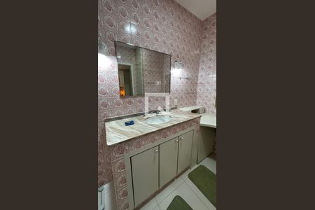 Apartamento para alugar com 83m², 2 quartos e sem vagaBanheiro