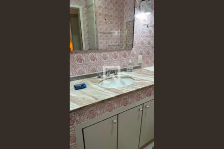 Apartamento para alugar com 83m², 2 quartos e sem vagaBanheiro