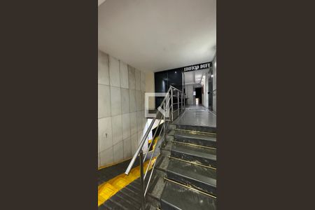 Apartamento para alugar com 83m², 2 quartos e sem vagaEntrada