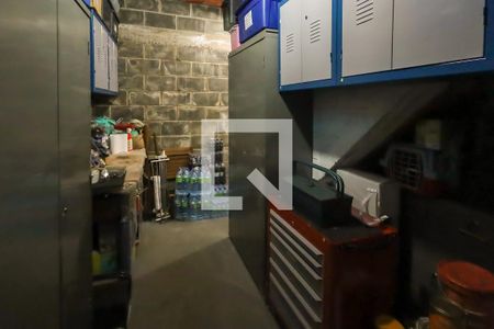 Casa à venda com 198m², 3 quartos e 2 vagas Casa à venda com 198m², 3 quartos e 2 vagasDepósito