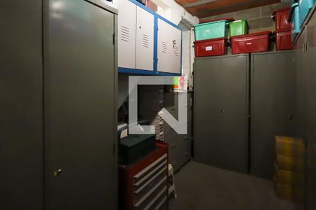 Casa à venda com 198m², 3 quartos e 2 vagas Casa à venda com 198m², 3 quartos e 2 vagasDepósito