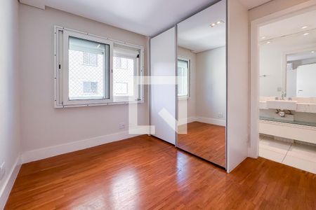 Apartamento à venda com 163m², 3 quartos e 3 vagas Apartamento à venda com 163m², 3 quartos e 3 vagasSuíte 2